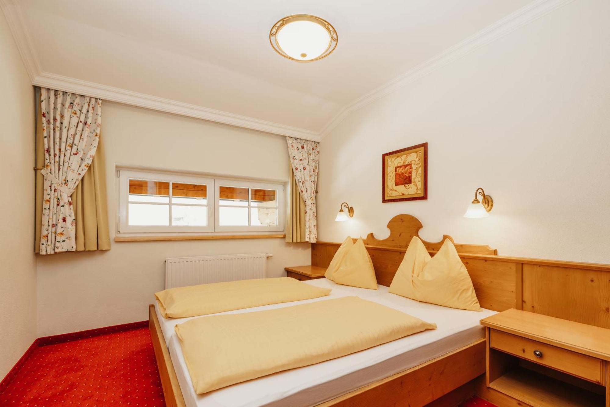 Hotel Lammwirt Гроссарль Экстерьер фото